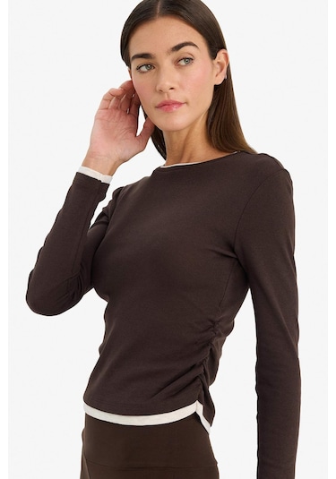 Defacto Slim Fit Dar Kesim Bisiklet Yaka Ribana Uzun Kollu Tişört E6548ax25aubn267 Kahve Defacto Slim Fit Dar Kesim Bisiklet Yaka Ribana Uzun Kollu Tişört E6548ax25aubn267 Kahve