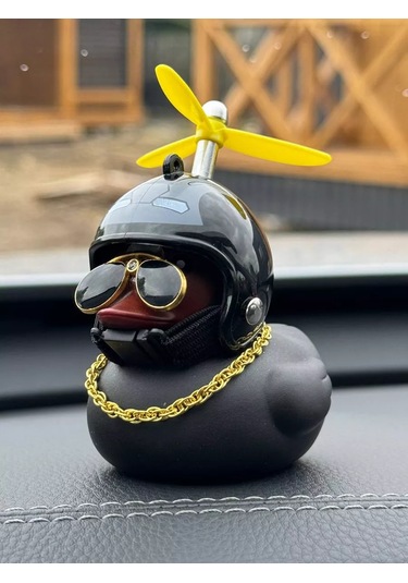 Stikerok Aracın İçinde Kasklı Ve Gözlükleri Olan Ördek 151338524