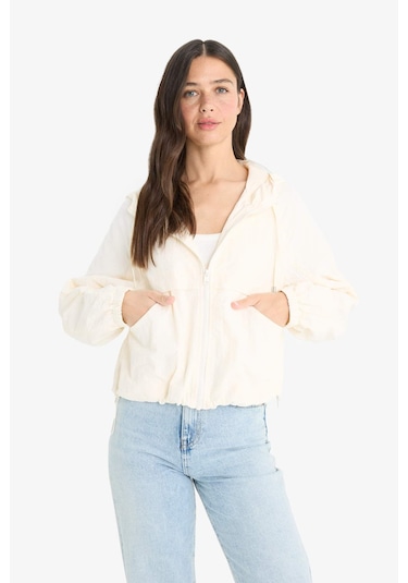 Defacto Regular Fit Kapüşonlu Fermuarlı Crop Yağmurluk E8546ax25auer214 Ekru