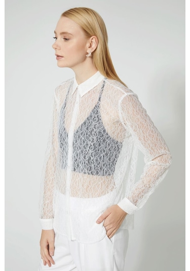 Beyaz Dantel Detaylı Gömlek Desenli