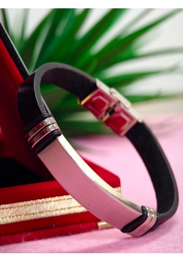 Çelik Derili Bileklik Kişiye Özel İsimli Paslanmaz Derili Çelik İsimli Bileklik 316 L Çelik Altın