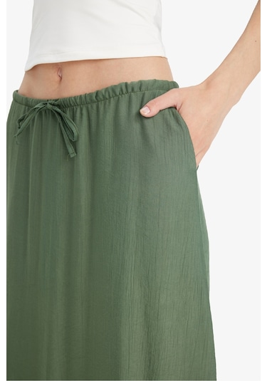 Defacto A Kesim Normal Bel Krinkıl Kumaş Midi Etek F6501ax25smkh482 Haki Defacto A Kesim Normal Bel Krinkıl Kumaş Midi Etek F6501ax25smkh482 Haki