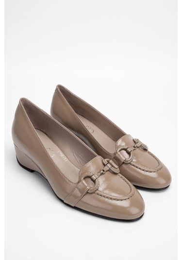 Tamer Tanca Kadın Hakiki Deri Vizon Rugan Klasik Ayakkabı 33 7396 Bn Ayk Sk23/24 Vızon Krsk Rgn Vizon