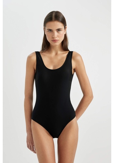 DeFacto Regular Fit Mayo-Fall in Love C0931AX24SMBK81 Siyah DeFacto Regular Fit Mayo-Fall in Love C0931AX24SMBK81 Siyah