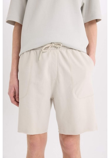 DeFacto %100 Pamuk Slim Fit Dar Kesim Dar Paça Cepli Basic Düz Şort B8673AX25SMGR437