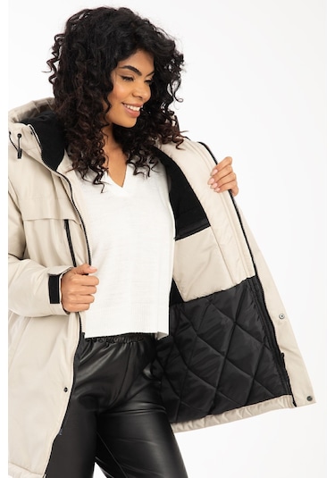 Kadın Taş Içi Polarlı Su Ve Rüzgar Geçirmez Kapüşonlu Kışlık Mont Taş