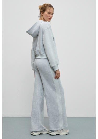 Grımelange Tansy Kadın Kolları Kumaşın Tersinden Yapılmış Kapüşonlu Relaxed Fit Grimelanj Sweatshirt Grimelanj