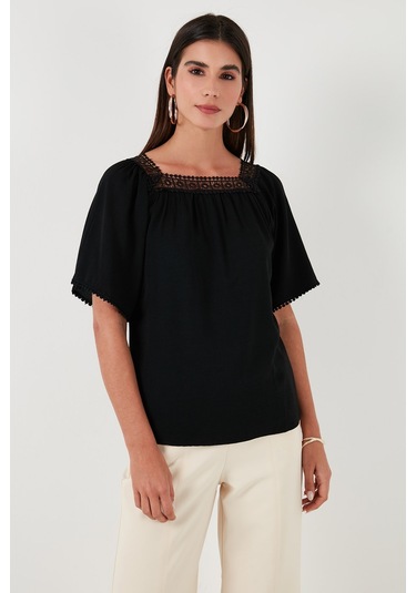 Lela Güpürlü Regular Fit Kare Yaka Bayan Bluz 5865652 Siyah