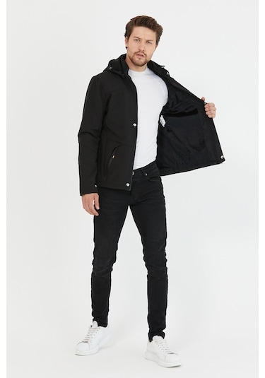 Mero Life İçi Kürklü Kapüşonlu Su ve Rüzgar Geçirmez Softshell Erkek Mont - Siyah Mero Life İçi Kürklü Kapüşonlu Su ve Rüzgar Geçirmez Softshell Erkek Mont - Siyah