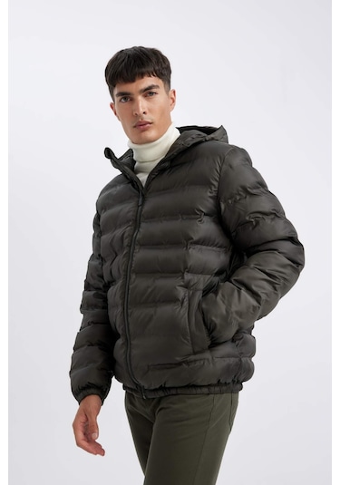 DeFacto Su İtici Şişme Mont Slim Fit Dar Kesim Kapüşonlu Fermuarlı Cepli D1185AX24WNKH153