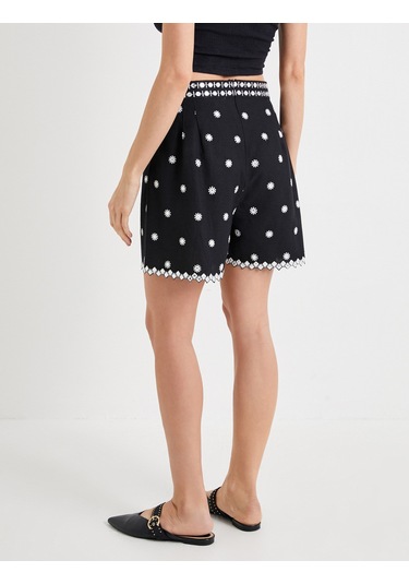 Koton Mini Şort Çiçek Fistolu Normal Bel Siyah 4sak40136pw Siyah