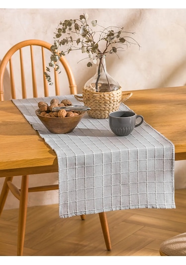 Gri Çizgi Nakışlı Runner 40x120 Cm