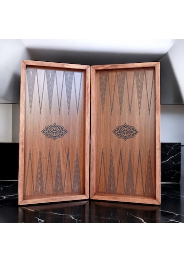 Simya İsme Özel Ahşap Pullu Ceviz Kaplama Ahşap Tavla