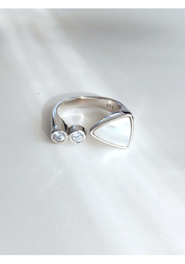 Gümüş Beyaz Sedef Zirkon Taşlı Kare Tasarım Ayarlı Kadın Yüzük