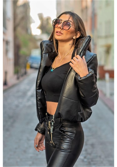 Kadın Siyah Dik Yaka Kısa Deri Şişme Mont