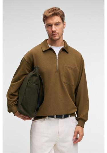 AUGUST Erkek %100 Pamuk Yarım Fermuarlı Yakalı Cepli Süs Etiketli Haki Sweatshirt