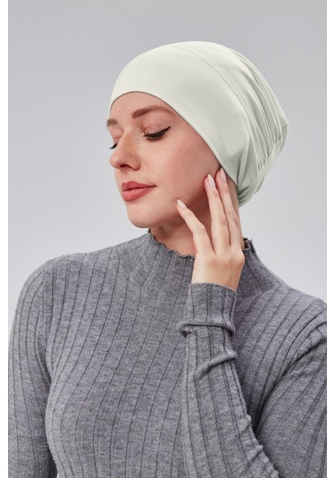 Kadın Tesettür Hazır Pratik Geçmeli Bone Lastikli Kaymaz Ekru