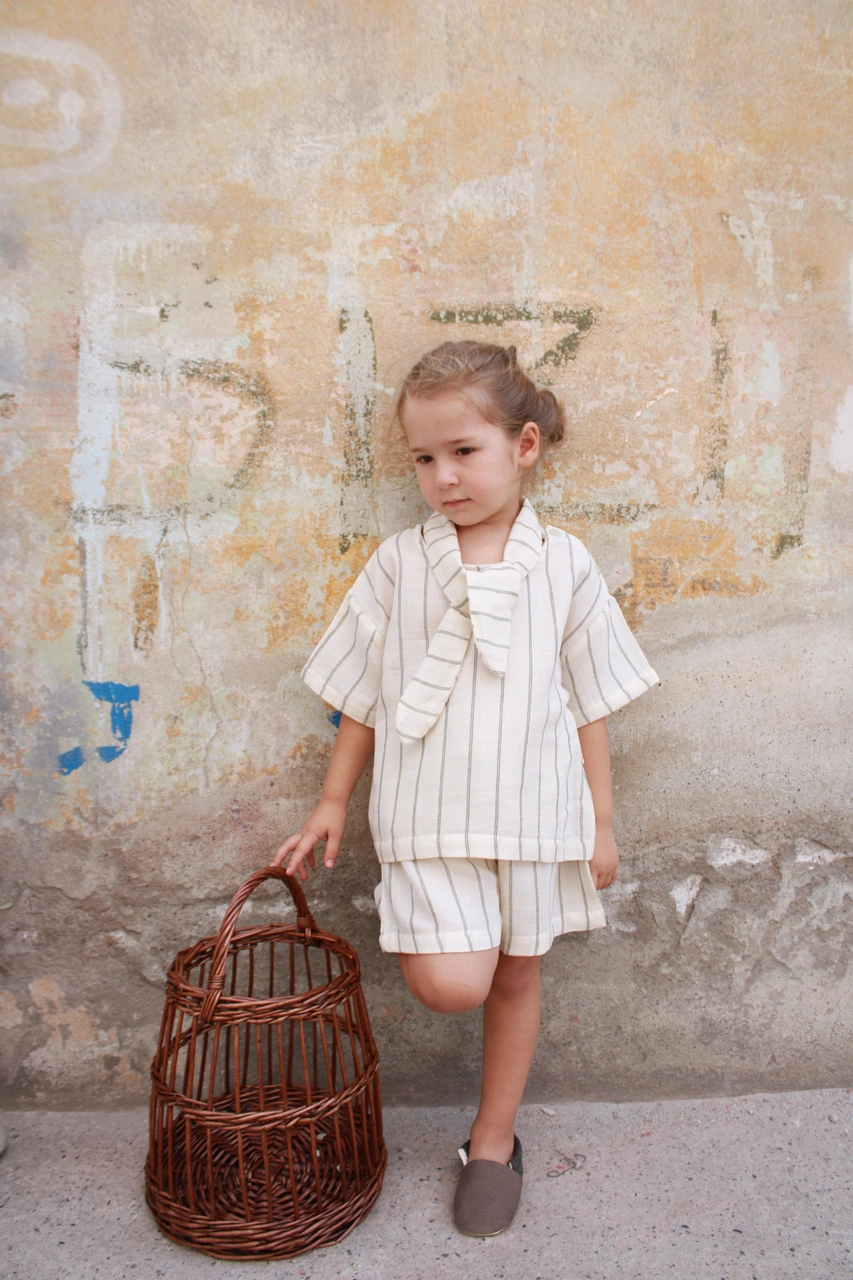 Haki Çizgili Yaka Bağlamalı Alt Üst Takım Haki