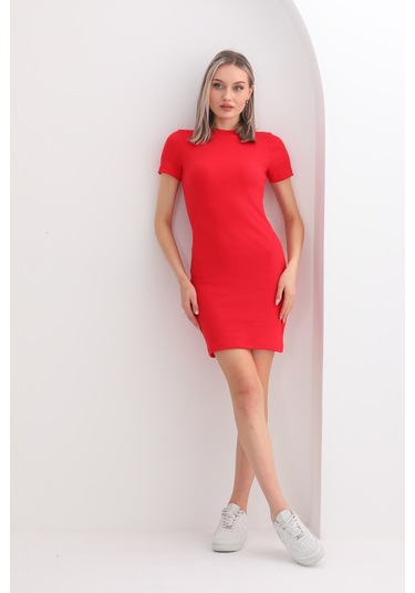 Kırmızı Vücuda Oturan Kısa Kollu Mini Fitilli Esnek Kalem Elbise Nar Çiçeği