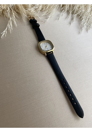 Retro Minimal Vintage Deri Kordon Kadın Kol Saati Kelebek Model Gümüş