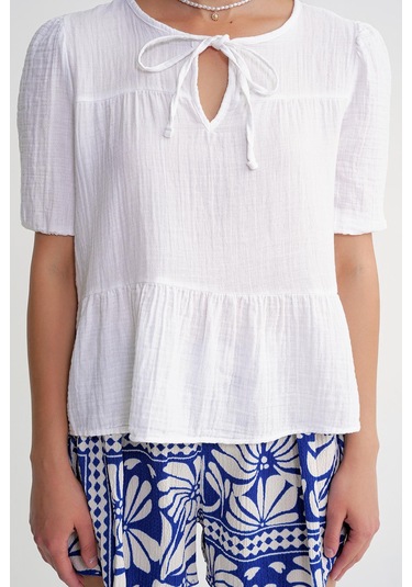 4715 Kadın Yakası Bağlamalı Kısa Kol Müslin Bluz Beyaz Beyaz