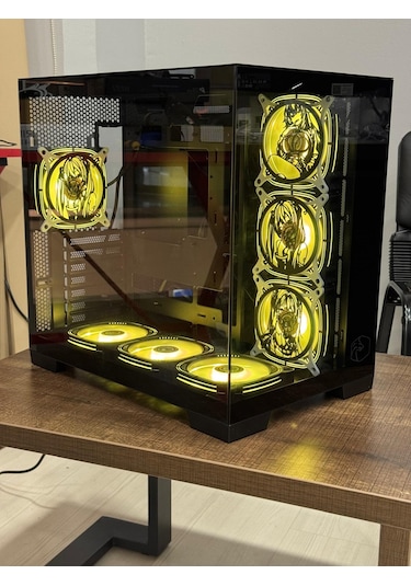 Gametech Anime Karakterli 7 Rgb Fanlı Akvaryum Kasa Siyah