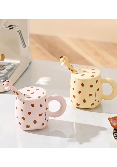 Zürafa Temalı Seramik Kupa 1966 Açık Sarı