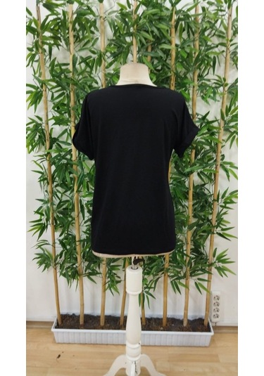 Kadın Kısa Kollu Bisiklet Yaka Dantel Detaylı Viskon Bluz Siyah