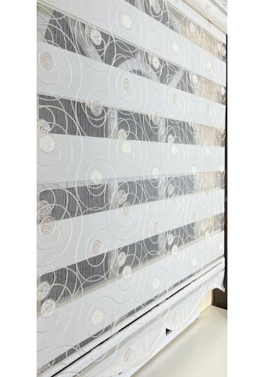 Storburada Zebra Stor Nakışlı Ekru Etek Dilimli St 126 Ekru