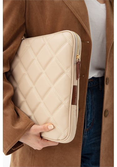 Kapitone Laptop Kılıfı 15.6 & 16 İnç Bej