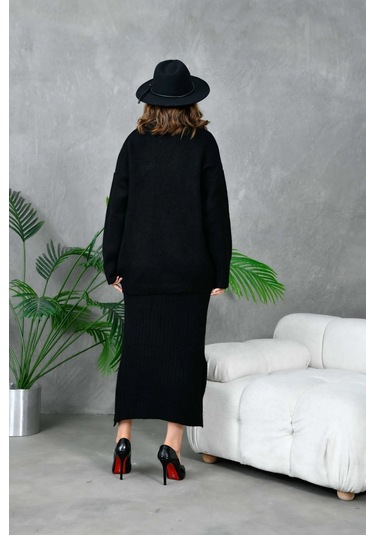 Kadın Balıkçı Yaka Oversize Kazak Uzun Etek İkili Triko Takım Siyah