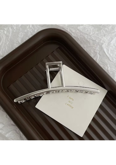 Gümüş Renk Yay Model Metal Mandal Saç Tokası 11 Cm Şık Ve Dayanıklı Tasarım Gümüş