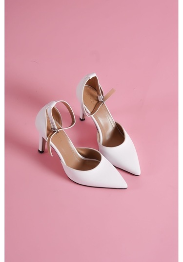 Zeus Beyaz Sivri Burun Topuklu Ayakkabı