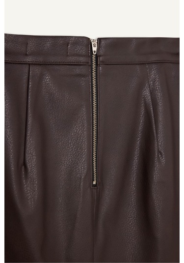 DeFacto x Sorbe A Kesim Yüksek Bel Suni Deri Mini Etek D9717AX24AUBN225 Kahve