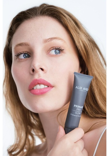 Alix Avien Işıltı Ve Aydınlık Görünüm Sağlayan Nemlendirici Etkili Makyaj Bazı 30 ML