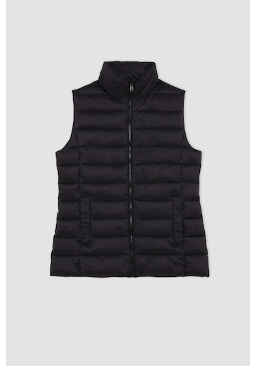 DeFacto Su İtici Dik Yaka Kapitoneli Fermuarlı Cepli Mevsimlik Şişme Yelek A0975AX25SPBK27 Siyah