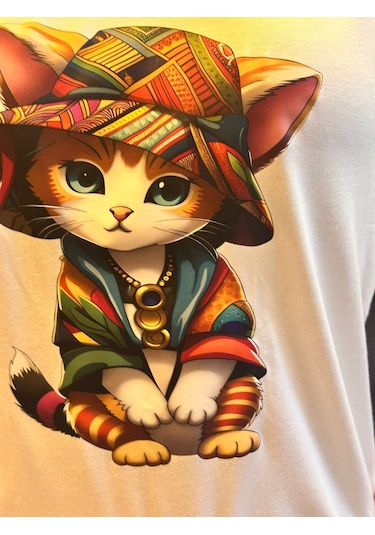 Etnik Kedi Baskılı V Yaka Kadın T-shirt Beyaz