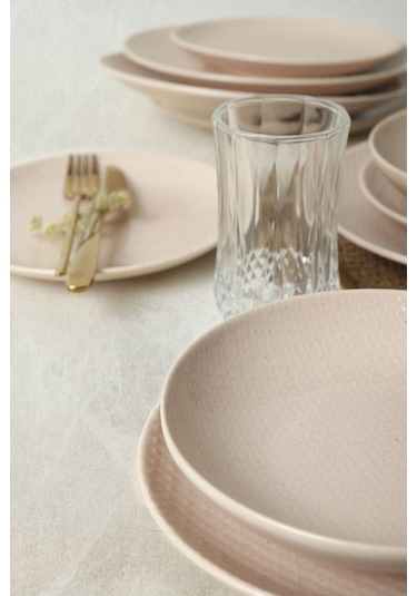 Kumlu Krem Rölyefli Yemek Takımı 18 Parça 6 Kişilik Q32 Krem