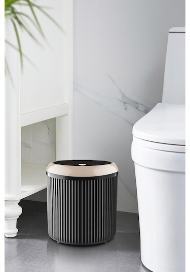 Decorev 5 Litre Bej Click Kapaklı Modern Çizgili Çöp Kovası Siyah