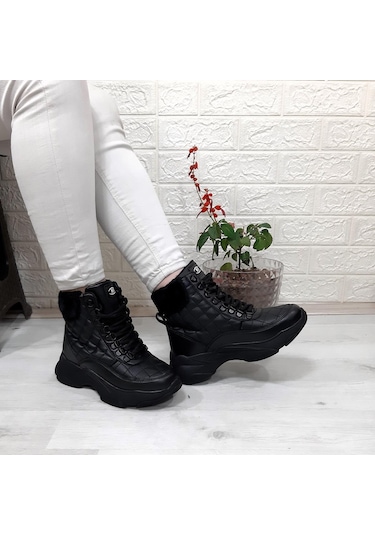 M.p 1408 Siyah Kaymaz Taban 18cm Kısa Bayan Bot 001