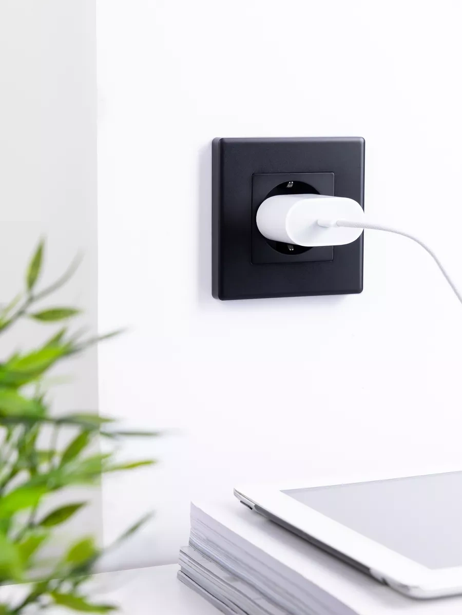 Tocterra Tekli Siyah Topraklamalı Ve Kapaklı Priz 221512607 Tava-yao