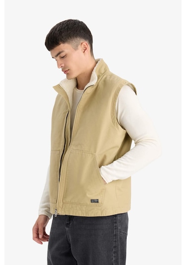 Defacto Regular Fit Dik Yaka Fermuarlı Cepli Pamuklu Yelek E8292ax25aubg795 Bej
