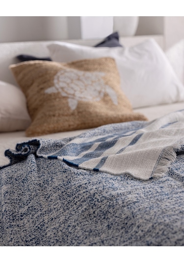 Madame Coco Castillones Çift Kişilik Pamuklu Yatak Örtüsü - Lacivert/ekru 8684427228791 Çok Renkli