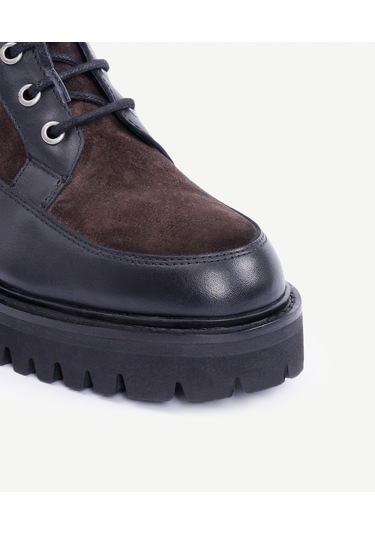 Yargıcı Kalın Tabanlı Deri Bağcıklı Postal Bot 25kkay4021x 003 Kahverengi