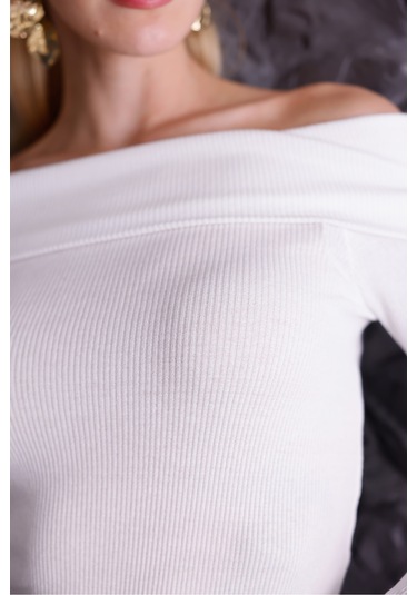 Madonna Yaka Uzun Kollu Fitilli Kadın Bluz Beyaz
