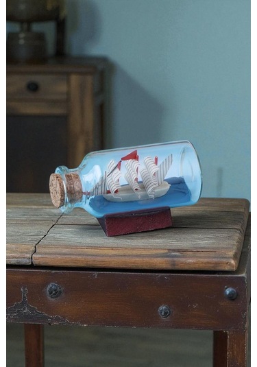 Şişe İçerisinde Gemi Maketi