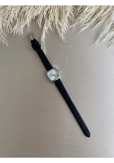 Quartz Retro Minimal Vintage Deri Kordon Kadın Kol Saati Gümüş