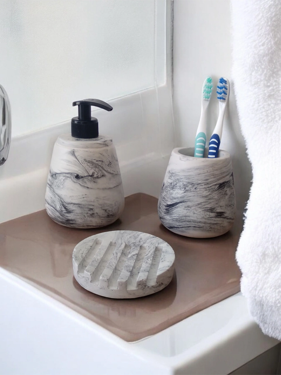 Mermer Desenli Gri Banyo Seti Gri