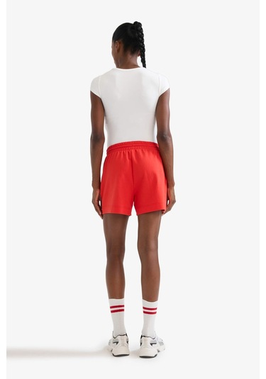 DeFactoFit Standart Fit Sporcu Kısa Paça Basic Düz Kırmızı Şort Z6696AZ25SMRD298