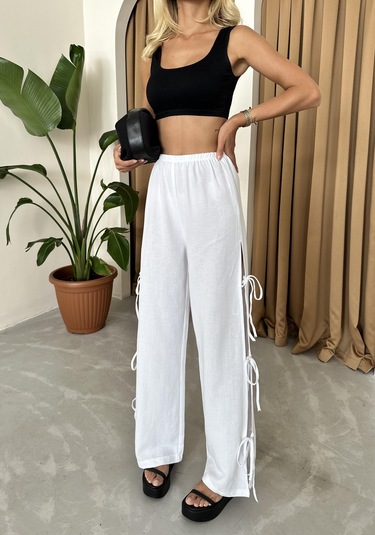 Beyaz %100 Pamuk Yan Yırtmaç Ve Bağlama Detaylı Pantolon Beyaz